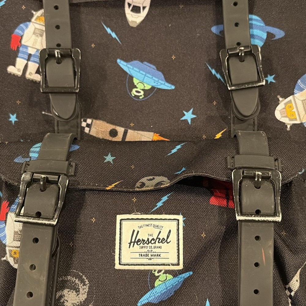 Herschel Supply Company kids backpack - gently worn - GREAT condition! - Picture 2 of 3